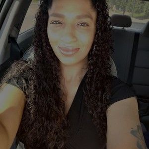 Meet your Posher, Demita